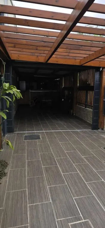 Pose de grilles extensibles de sécurité pour une maison à Saint-André, La Réunion, Saint-Denis, MAXIDOR