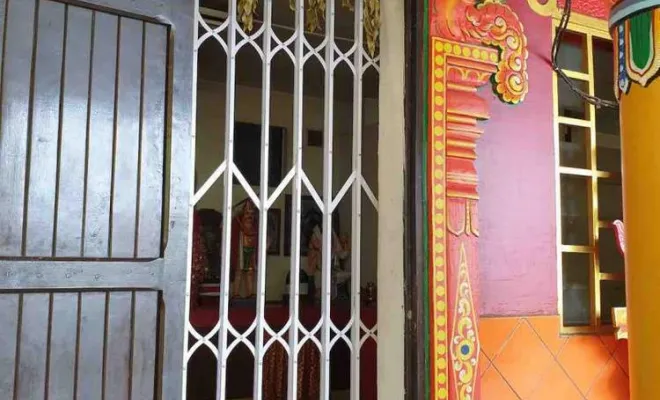 Grille extensible pour porte d'entrée, Saint-Denis, MAXIDOR